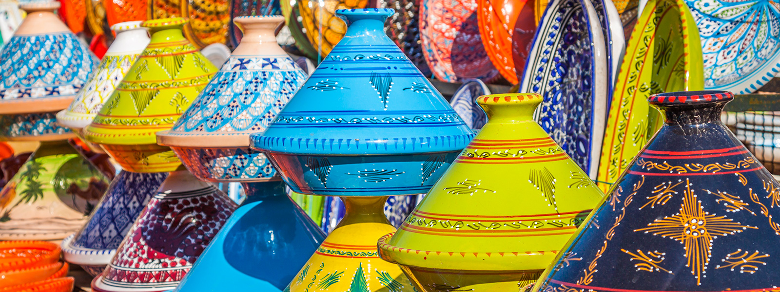Moroccans crafts and traditionals products for shopping in the soulk of safi